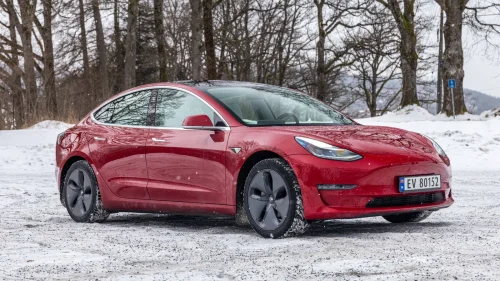 TESLA Model 3 Long Range AWD / Lav km / S+V / 560km / 1 Eier