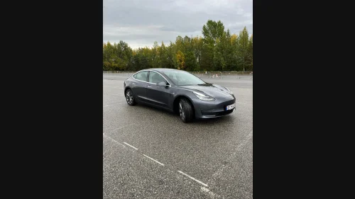 TESLA Model 3 Longrange/Autopilot/hengerfeste/4wd