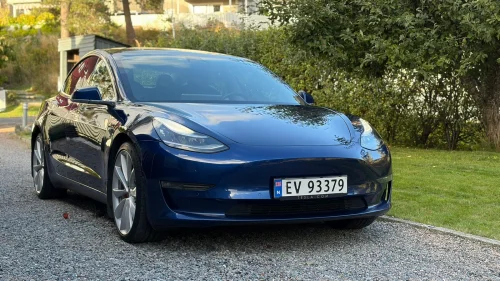 TESLA Model 3 Performance AWD