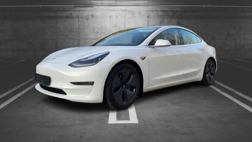 TESLA Model 3 Long range 560km/AWD/lav km/fin bil/garanti