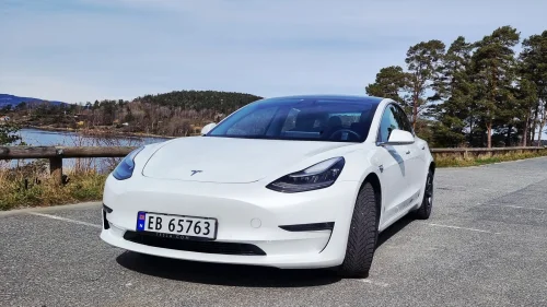 TESLA Model 3 Long Range | AWD | Nytt hengerfeste | lav km | NAF test