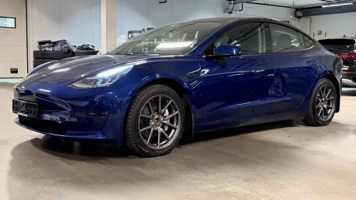TESLA Model 3 LR - 4WD - Varmepumpe - Skinn - Hengerfeste