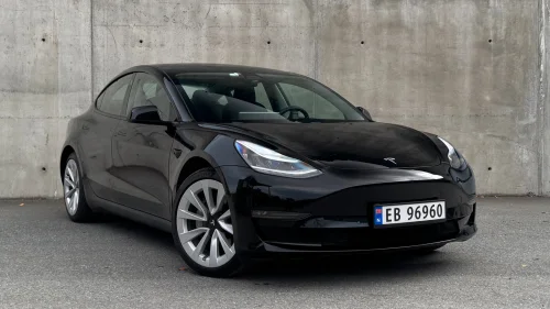 TESLA Model 3 LR/AWD/Krok/Varmepumpe/Nye dekk/Premium/Nybilgaranti