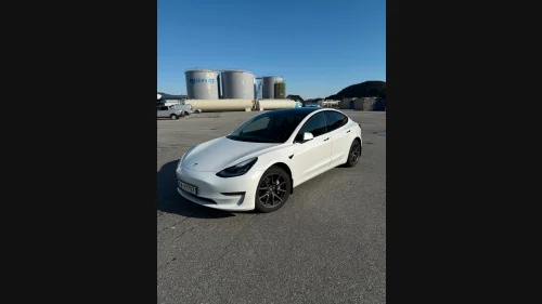 TESLA Model 3 Long Range AWD//krok//Facelift