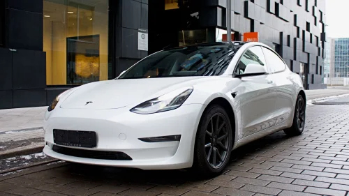 TESLA Model 3 Long Range AWD /H.feste / MCU2 / V.pumpe / Strøken!