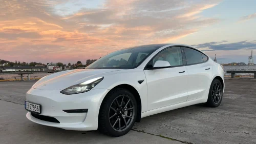 TESLA Model 3 Long Range AWD