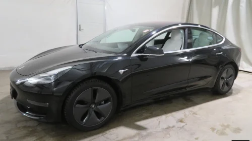 TESLA Model 3 AWD AUTOPILOT ACC SKINN KAMERA NAVI