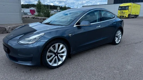 TESLA Model 3 LONG RANGE AWD,560KM WLTP,PREMIUM LYD