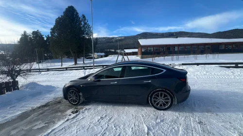 TESLA Model 3 Long Range AWD