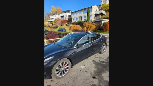 TESLA Model 3 Performance AWD