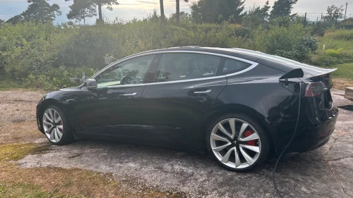 TESLA Model 3 Performance AWD - FSD