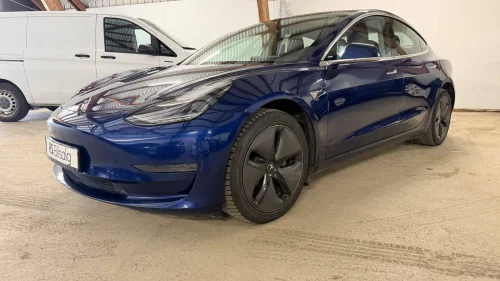 TESLA Model 3 LONG RANGE/AWD/AUTOPILOT/PREMIUM