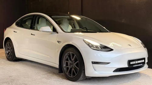 TESLA Model 3 LR/4x4/Skinn/Glasstak/Navi/Autopilot/LED/El.sete/+