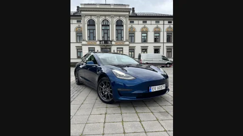 TESLA Model 3 Long Range AWD