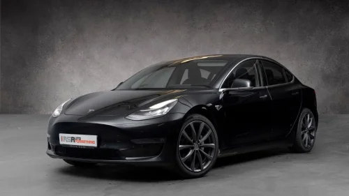 TESLA Model 3 Long Range EU 03.2027. 1 Eier