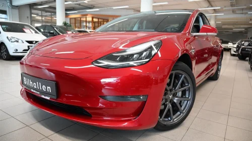 TESLA Model 3 AWD Long Range