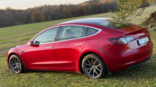 TESLA Model 3 Long Range AWD