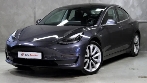 TESLA Model 3 LONG RANGE AWD| AUTOPILOT | 18+19" HJUL