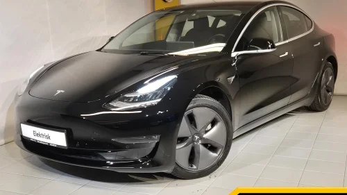 TESLA Model 3 Dual Motor Panorama