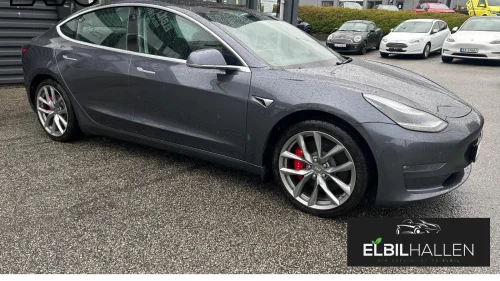 TESLA Model 3 PERFORMANCE/PREMIUM/AUTOPILOT/20 & 19" HJUL/NETFLIX++