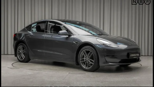 TESLA Model 3 Base Performance AWD/Chrome Delete/Premium/FSD/Glasstak