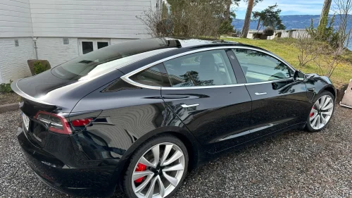 TESLA Model 3 Performance AWD