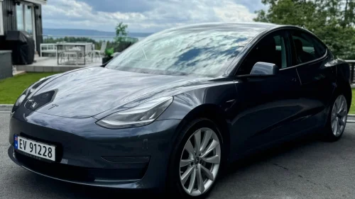 TESLA Model 3 MODEL 3 AWD/B.PERFORMANCE/KROK/S+V/AP/SKINN/HIFI/++