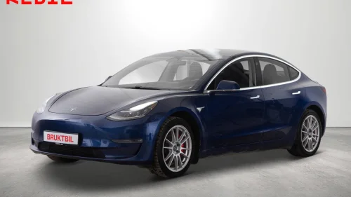 TESLA Model 3 Performance (530km) Skinn/Pano/MCU2/AP/Navi/R.Kam/AWD