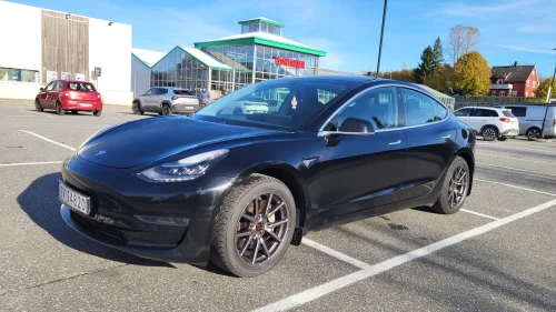 TESLA Model 3 Long Range AWD