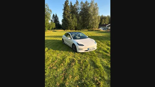 TESLA Model 3 Performance AWD
