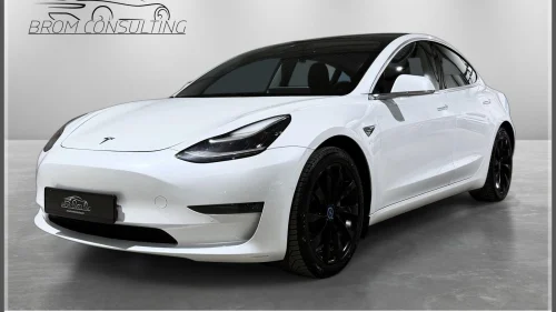 TESLA Model 3 | Long Range | AWD | Krok | 560Km | Autopilot | Pano