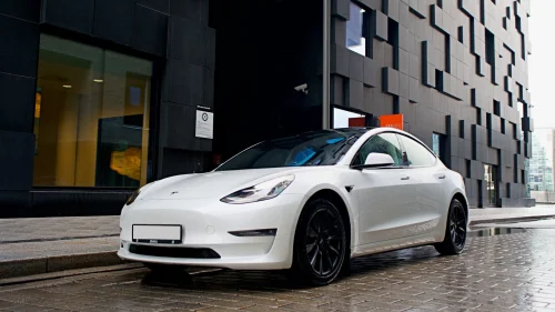 TESLA Model 3 Long Range AWD / 560Km / 75KWh / Varmepumpe +++