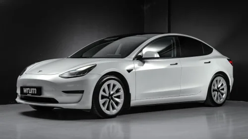 TESLA Model 3 Long Range AWD Facelift | 19" S. 18" V.| H.Feste