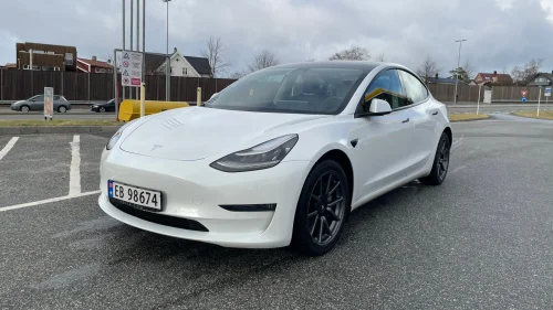 TESLA Model 3 Long Range AWD, Facelift, 580km, Krok, svart interiør