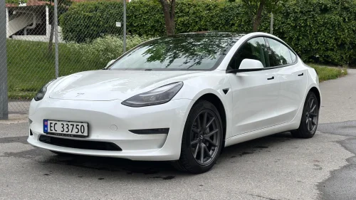 TESLA Model 3 LR/KROK/SKINN/VINTERPAKKE/EU27/GLASSTAK/FINANS++