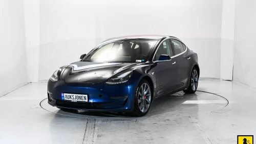 TESLA Model 3 PERFORMANCE AWD AUTOPILOT NAVI KAMERA PANO