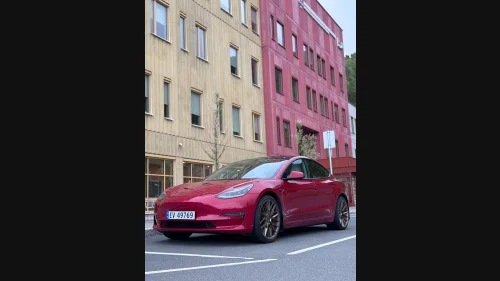 TESLA Model 3 Performance AWD