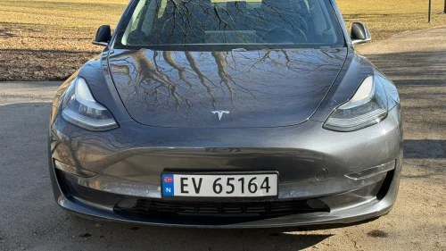 TESLA Model 3 MEGET LEKKER OG VELHOLDT, LONG RANGE AWD, PANO,4x4