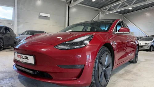 TESLA Model 3 LR/476Hk/Skinn/Navi/DAB+Cruise ++