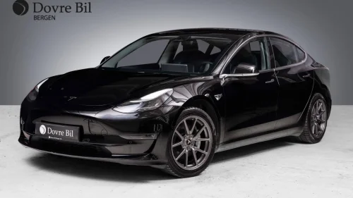 TESLA Model 3 Long Range/AWD/Autopilot/Panorama/Skinn/Kamera
