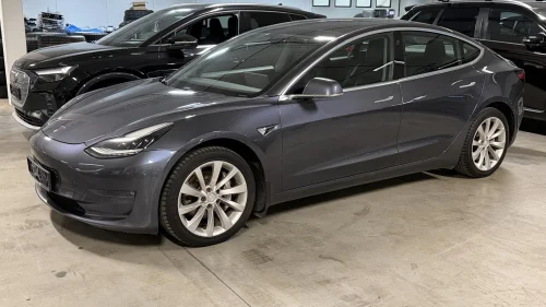 TESLA Model 3 LONG RANGE- 4WD - Skinn - Autopilot - Tar innbytte