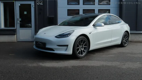 TESLA Model 3 AWD/ LR/ DualMotor/ AP/ Premium HiFi/ Krok