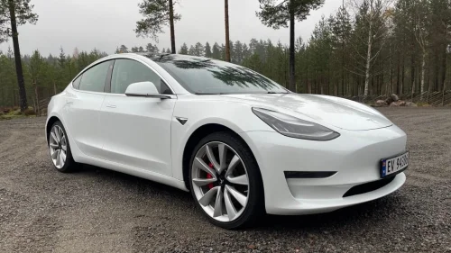 TESLA Model 3 Performance AWD