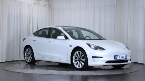 TESLA Model 3 Long Range AWD