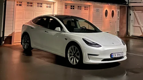 TESLA Model 3 540 HK, 0-100 3,7 sek, Premium lyd & interiør, LR AWD