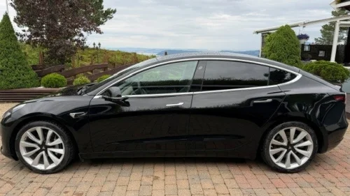 TESLA Model 3 Long Range AWD
