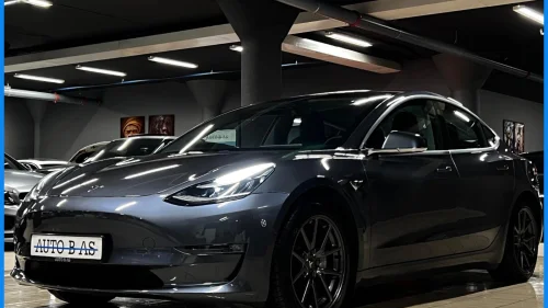 TESLA Model 3 Long Range / 4x4 / Premium / H.feste / LavKM