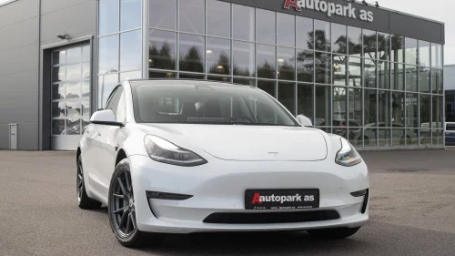 TESLA Model 3 Long Range AWD/FACELIFT/590WLTP/360/P.VARMER++