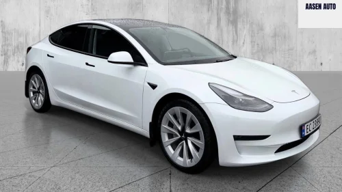 TESLA Model 3 Long Range AWD Krok / S+V / AP / Panorama +++