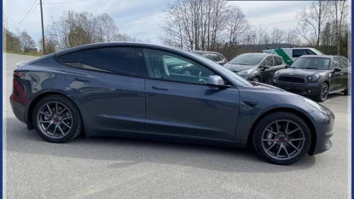 TESLA Model 3 Long Range AWD Premium/Facelift/V.pumpe/H-feste/